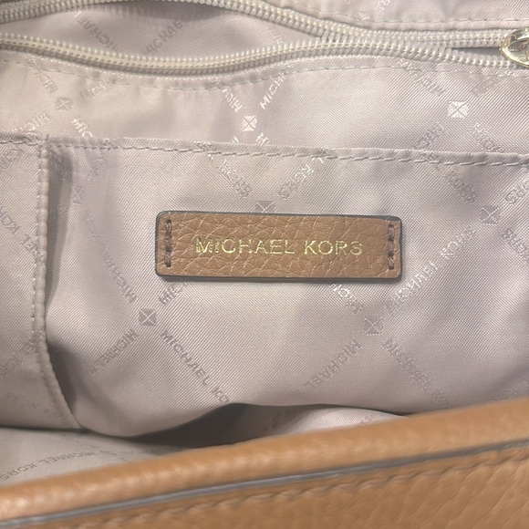 Michael Kors Leather Chain Shoulder Bag Tan Brown - Picture 11 of 13